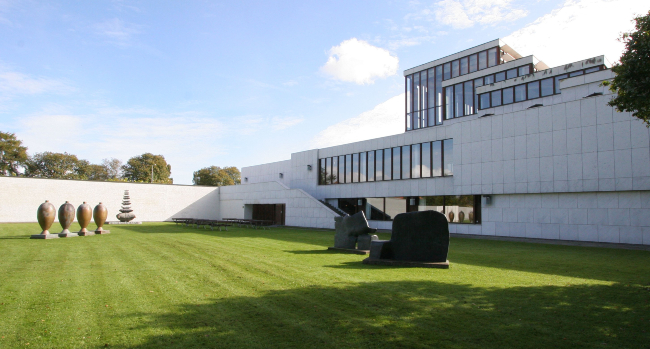 Guided tour at Aalborg Museum of Modern Art
